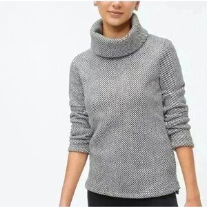J.Crew Long Sleeve Black & White Herringbone Funnelneck Sweater XS | NEVER WORN